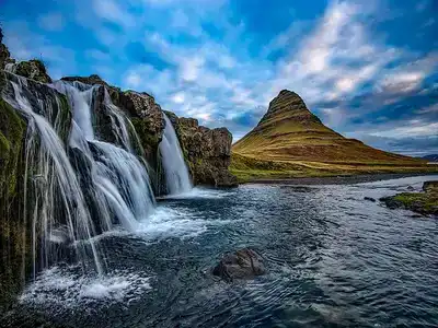 Kirkjufell mountain