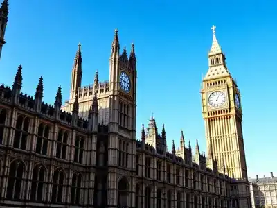 Houses of Parliament in London with Big Ben towering above.